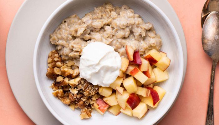 Oatmeal: The Low-Calorie Breakfast That Keeps You Energized All Day