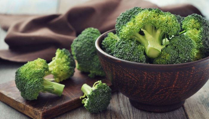 Broccoli Benefits: How This Low-Calorie Veggie Boosts Your Health